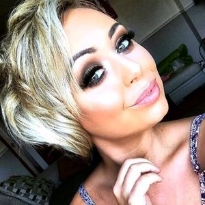 Meet your Posher, Gemma